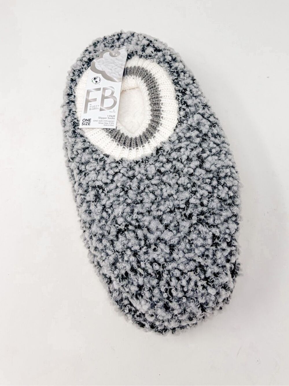 NWT Fuzzy Babba Women's Faux Fur Slipper Socks with Cuffs 1-Pack Gray One Size